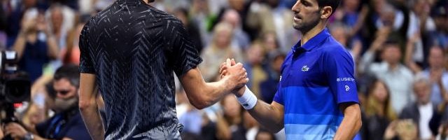 v站-第三次跻身总决赛半决赛 兹维列夫年内五战德约