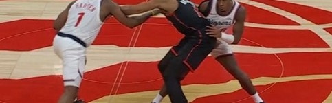 v站体育-关键球！邓恩掩护撞到巴恩斯&amp;裁判吹掩护犯规 快船挑战失败