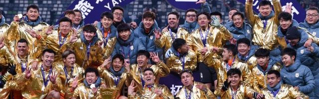 v站-土炮护佑泰山足协杯3连冠 郝伟：他们可以站出来了