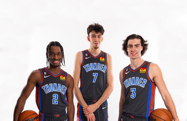 1691130011376041485.png 221103_Beeker_CJS_075-2.png